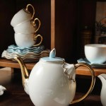 ⁦طقم شاي وجاتوه بورسلين مموج تايلاندي لبني كنار ذهبي 24 قطعة⁩ - الصورة ⁦4⁩