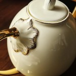 ⁦طقم شاي وجاتوه بورسلين مموج تايلاندي كريمي كنار ذهبي 24 قطعة⁩ - الصورة ⁦5⁩