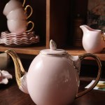 ⁦طقم شاي وجاتوه بورسلين مموج تايلاندي بينك كنار ذهبي 24 قطعة⁩ - الصورة ⁦10⁩